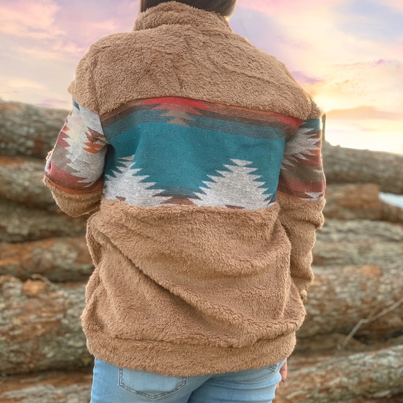 🔥HOST PICK🔥Aztec Sherpa Pullover - Picture 7 of 8